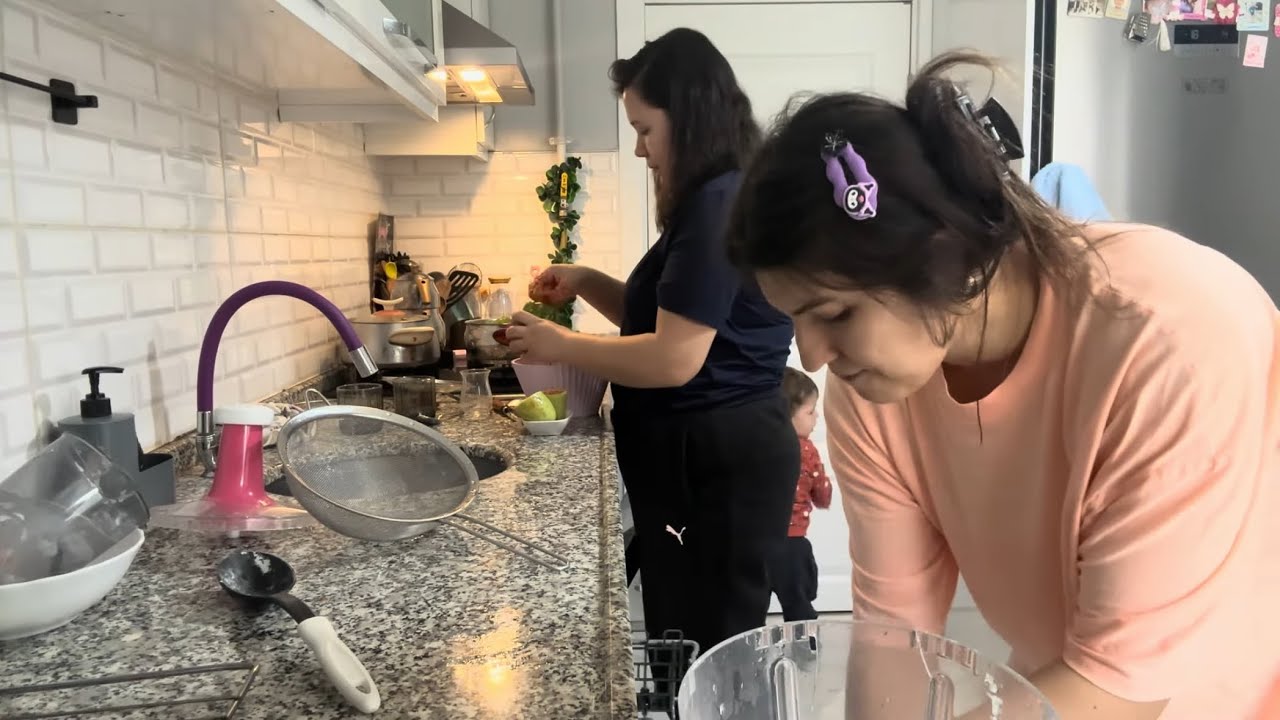 Temizlik 🧼 Arkadaşımla  Mutfaktayız  🍩 5 Çayı Hazırlığımız ☕️ 3 Çocukla  Akşam Rutini ⁉️Vlog 