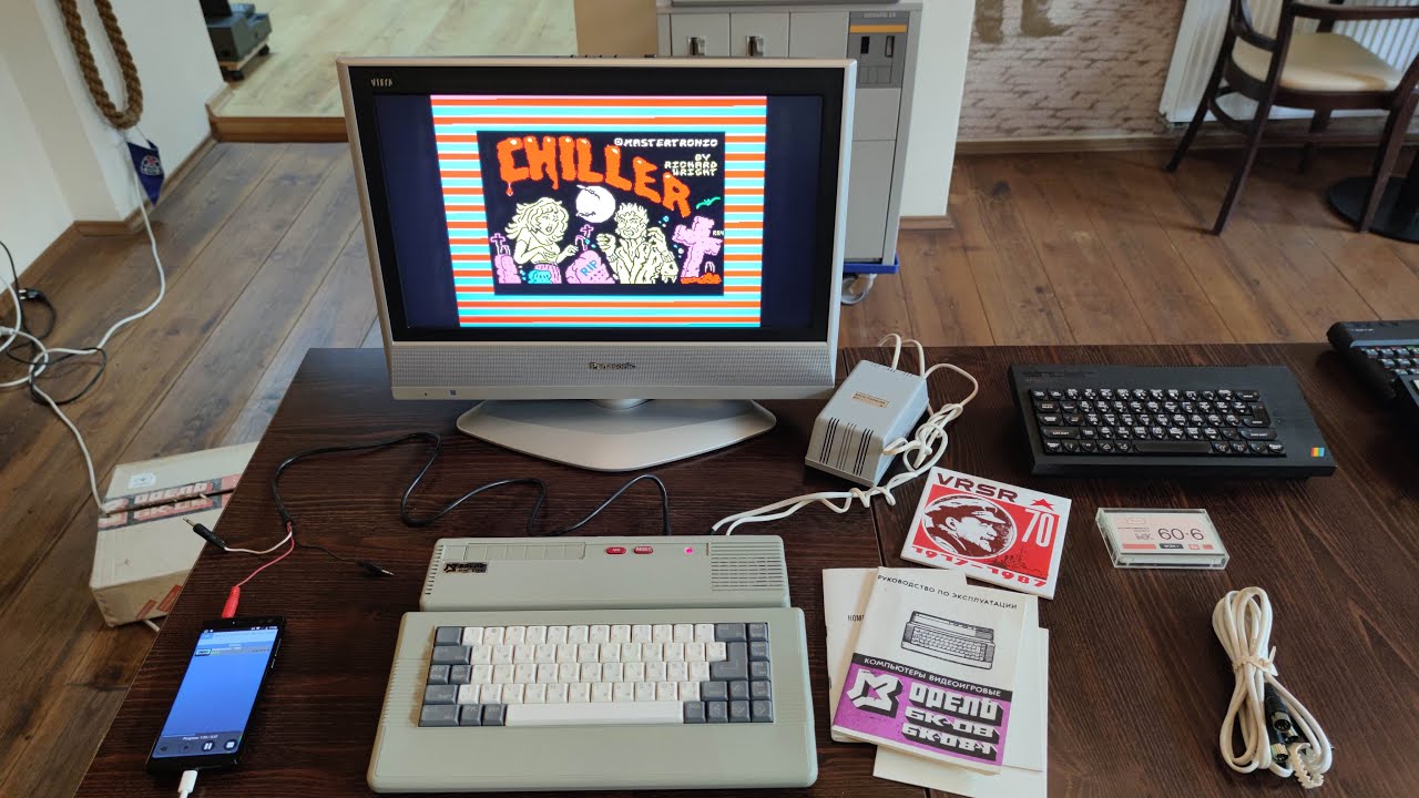 CZ UNBOXING počítače Orel BK-08 (Орель БК-08 soviet computer 1990). Czech speaking.