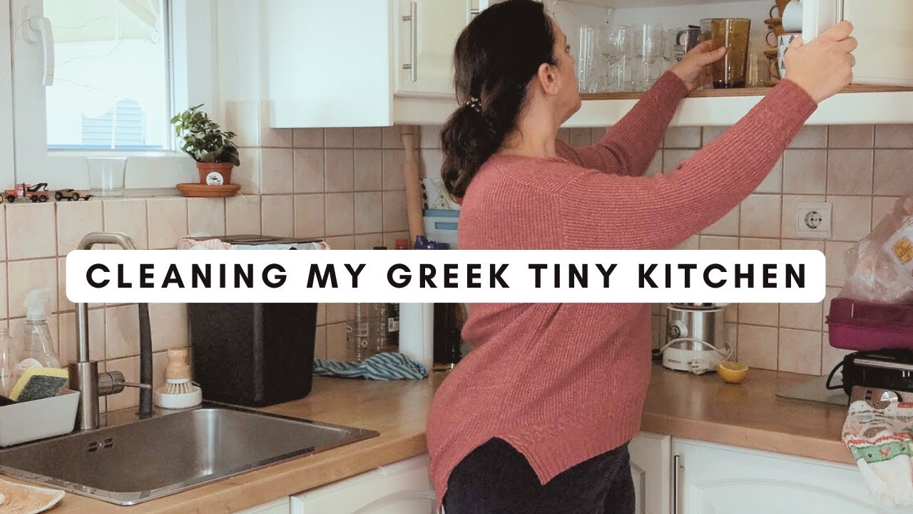 I clean my small Greek kitchen | Clean with me | Thalia Home