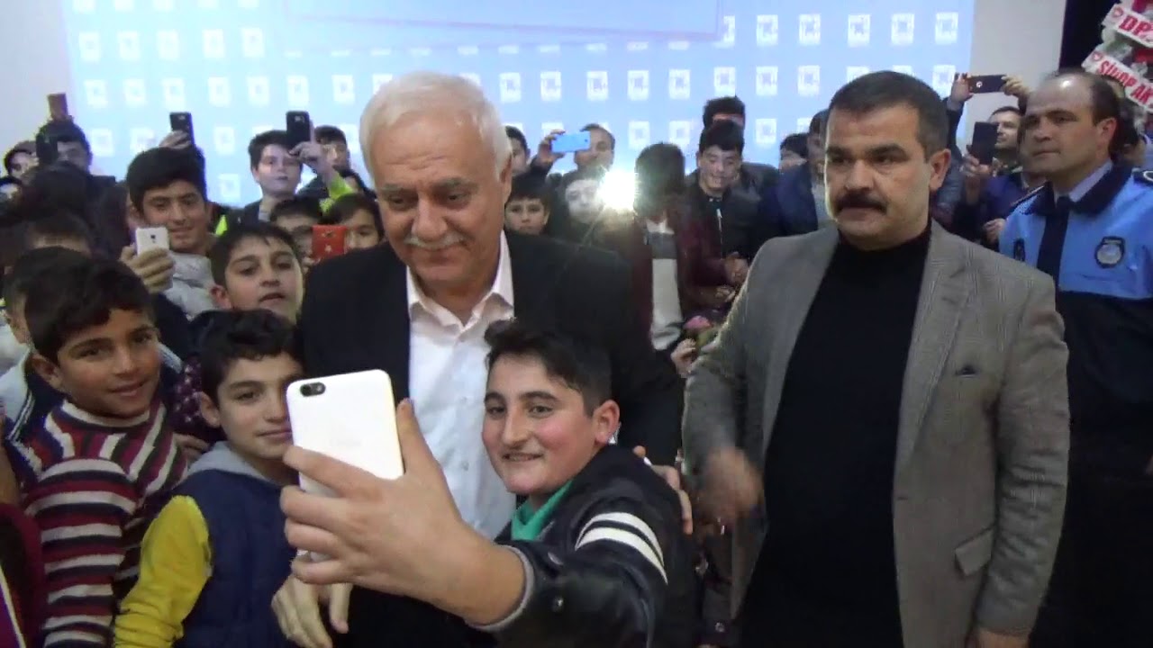 NİHAT HATİBOĞLU SÖYLEŞİSİNDE İZDİHAM...