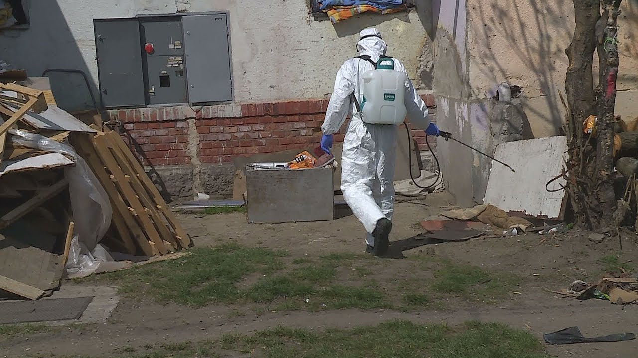 Vo Vrútkach sú obyvatelia Kafendovej ulice pod prísnym dohľadom