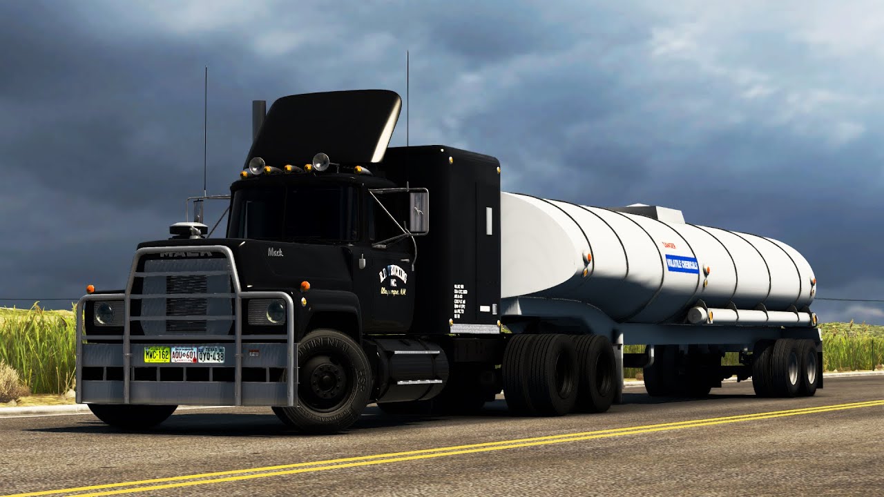 Mack RS700L 'Rubber Duck' (1978 Convoy Movie) | American Truck Simulator