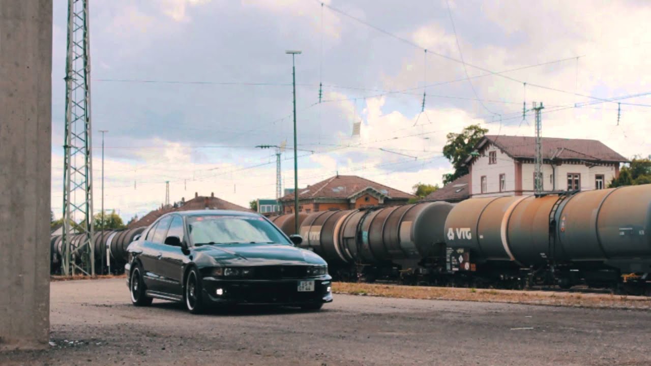 Mitsubishi Galant Avance