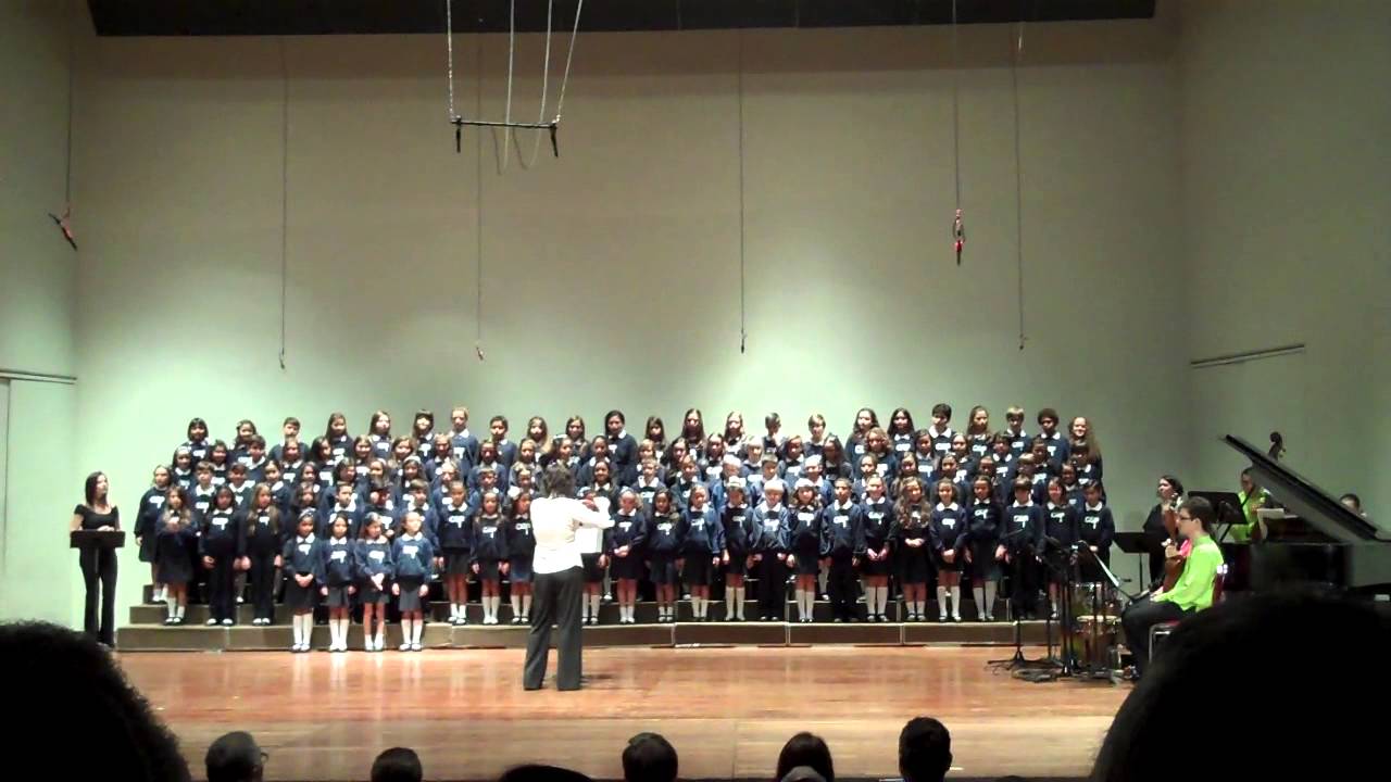 Gloria in Excelsis Deo. Coro del Colegio Emil Friedman