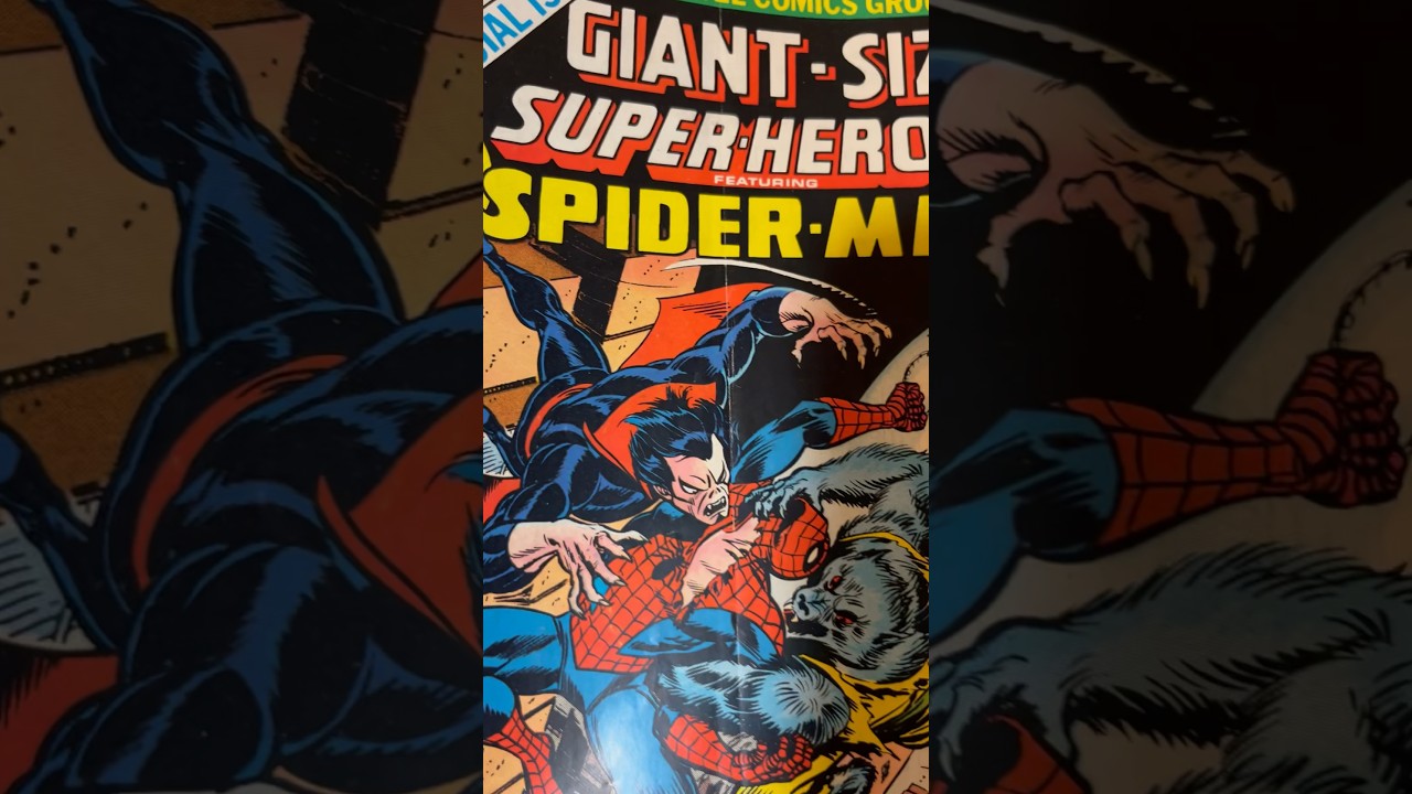 Nighttime reading #youtubeshorts #comicbooks #marvelcomics #spiderman