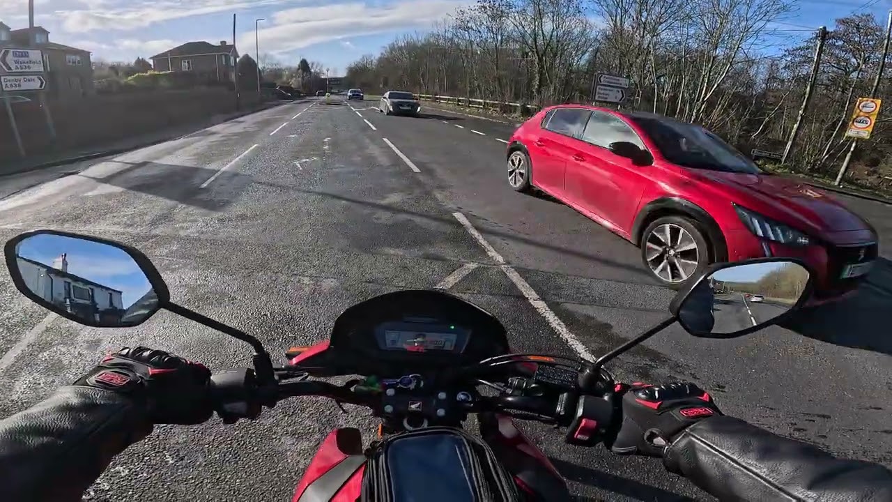 Honda CB125F Ride In The UK