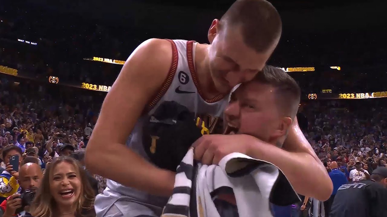 Семья Йокич празднует первый чемпионский титул NBA для «Nuggets»!
