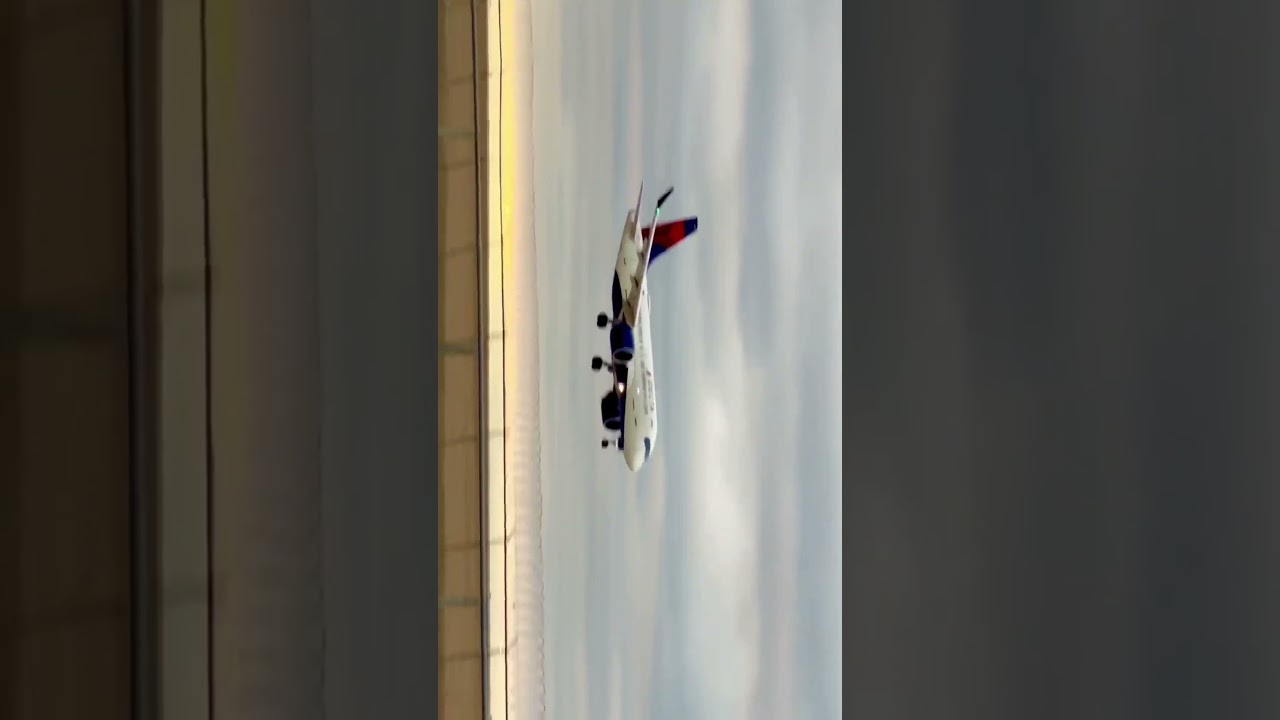 An airplane landing. #airbus #plane #deltaairlines #sunrise #smoothlanding #aviation #fly