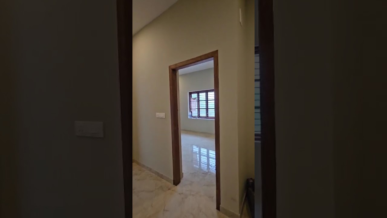 4-BHK  house at Prime Location: Puthiyatheru , Kannur ( 300 meter from Puthiyatheru ) 8921 7138 95