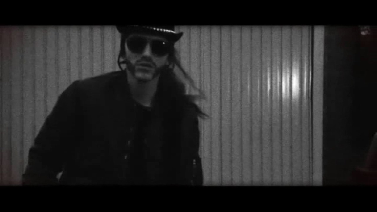 Colin- Fru mok de Dör op