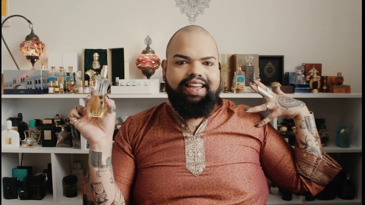 5 PERFUMES QUE FIXAM ATÉ NO SEU KARMA