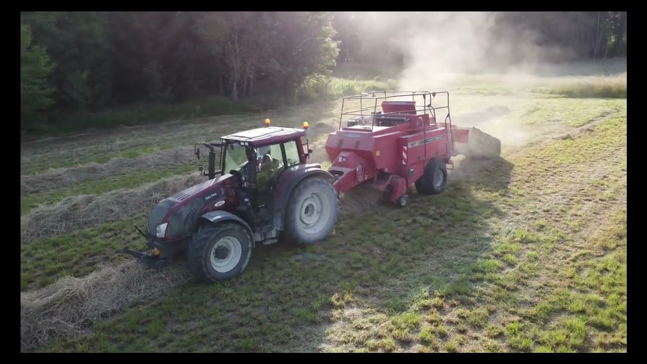 Foin 2022,  Presse Massey 187 & Valtra T183