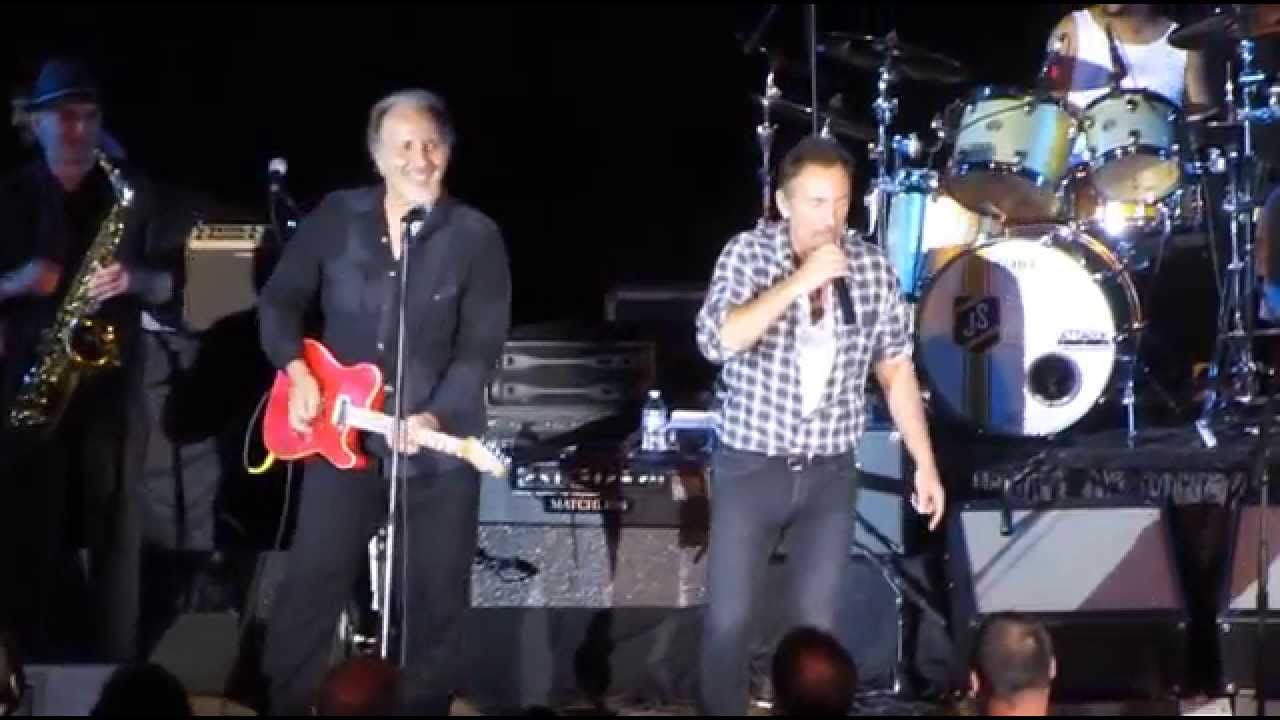 Bruce Springsteen w/ Joe Gruschecky and the Houserockers - Savin' Up. Pittsburgh, May 23, 2014
