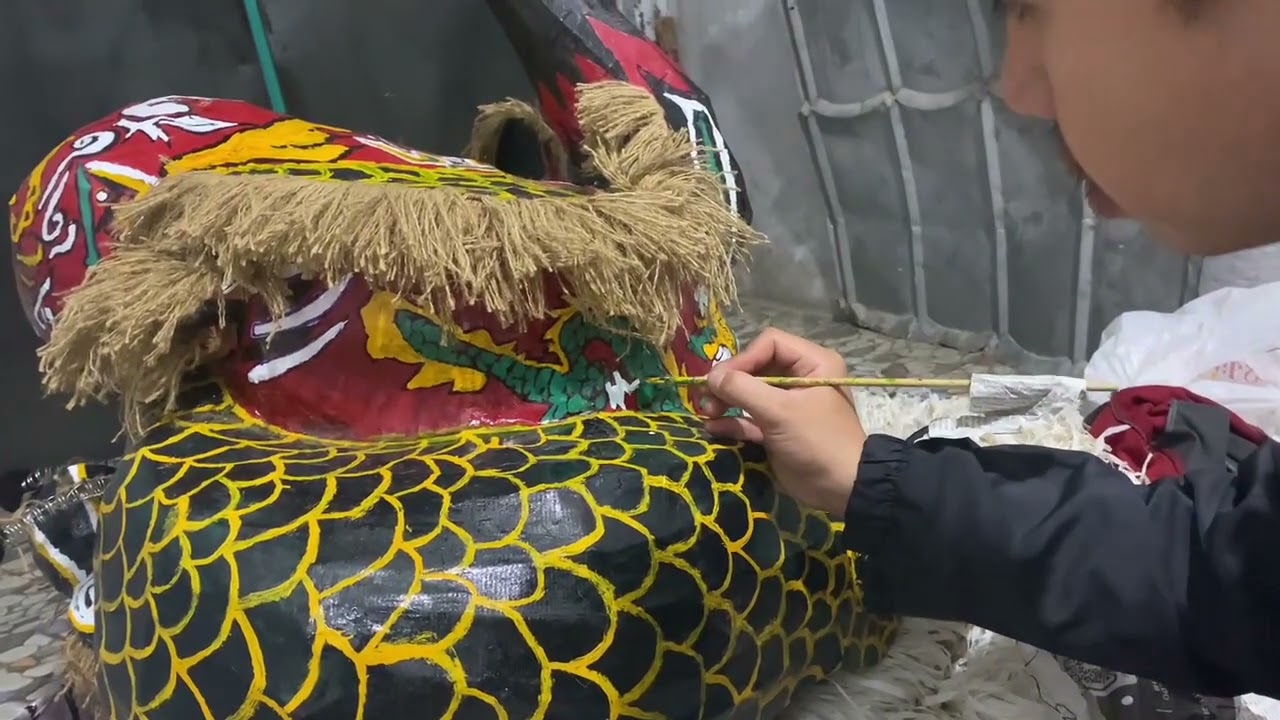 Menarik !! Tanya tanya tentang barongsai, ternyata ini hal unik ketika membuat barongsai. #viral