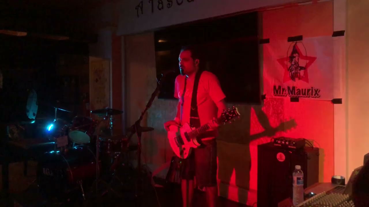 Mr. Maurix “White-Collar Crooks“ @Tasca Farta, Guarda, PT (25.07.25)