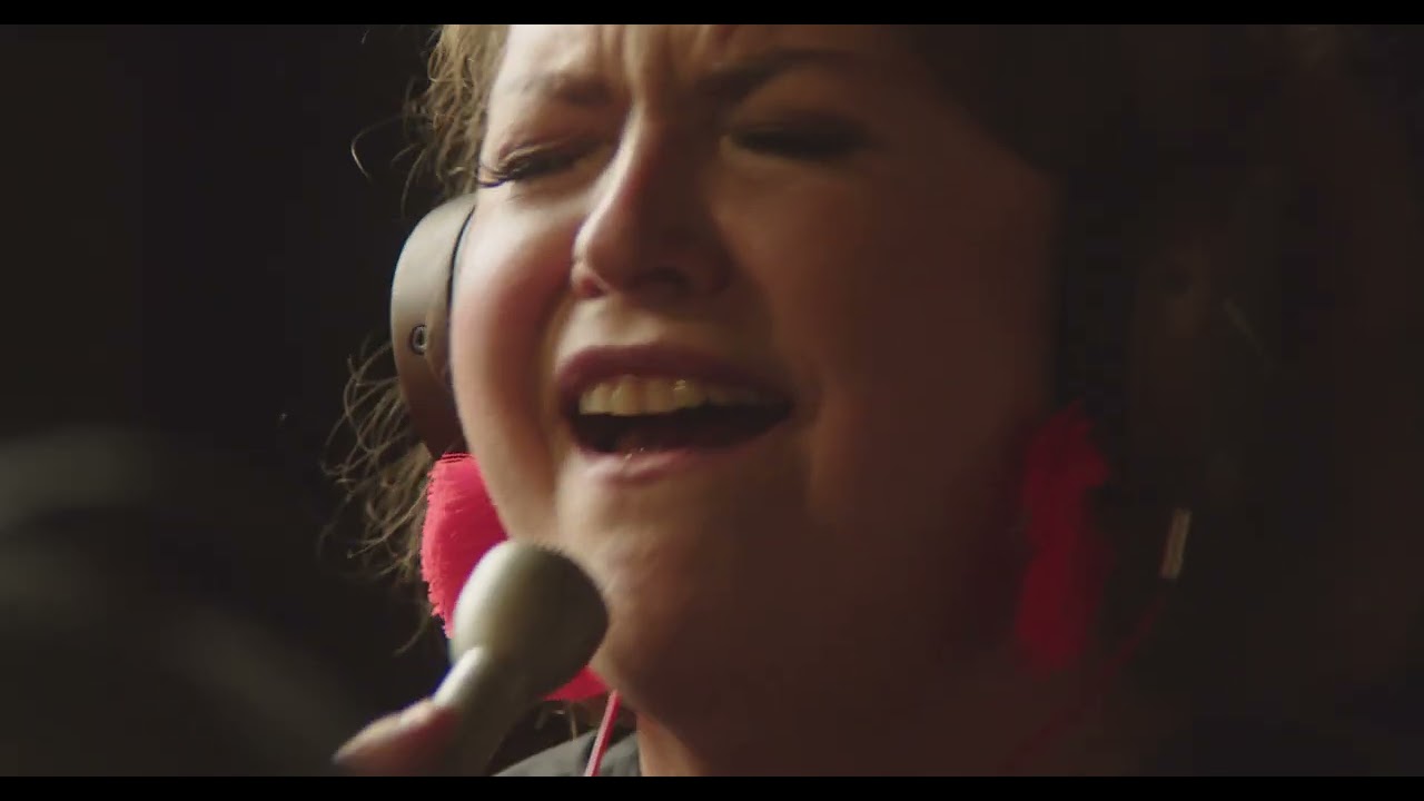 Johanna Försti | Sisters Are Doin' It for Themselves
