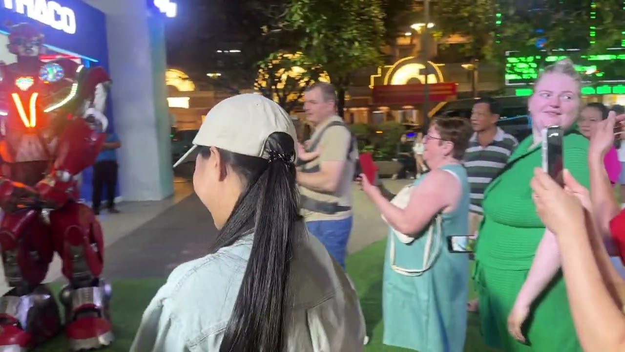 ngày 27 tháng 11, 2025
