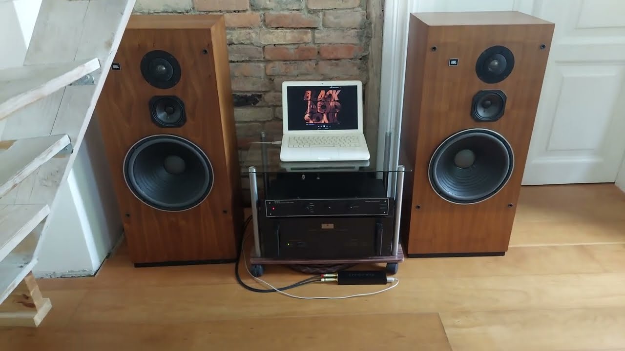 Lady Blackbird - Fix it - JBL L100T, VTL Maximus, Parasound HCA 2200II, Bladelius DAC