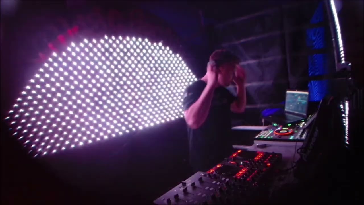 Head.full.Beans - Village Society / Schweiz (o2.o8.2o24/Hard Techno Set)