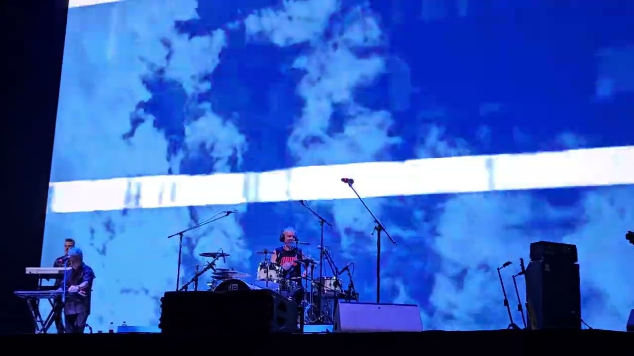 Virus - Encuentro en el río - Movistar arena
