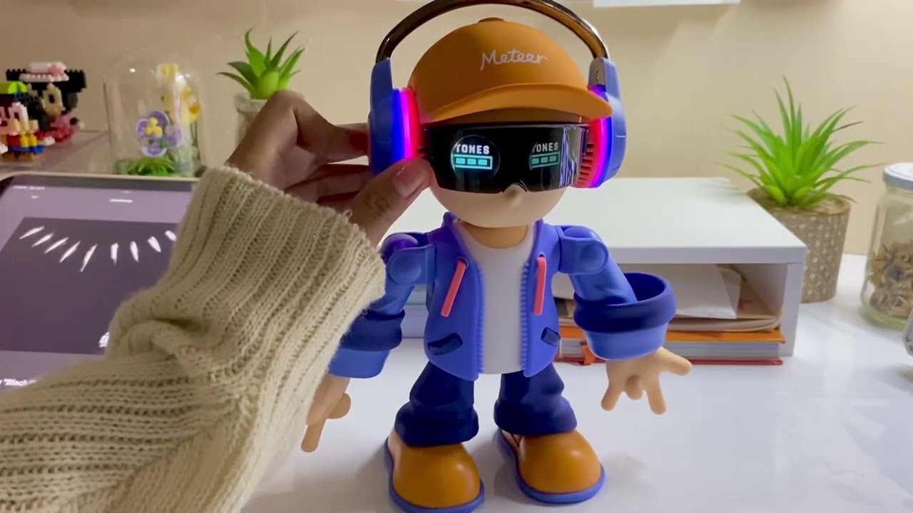 Meet Meteer, the ultimate groove-dancing AI robot!