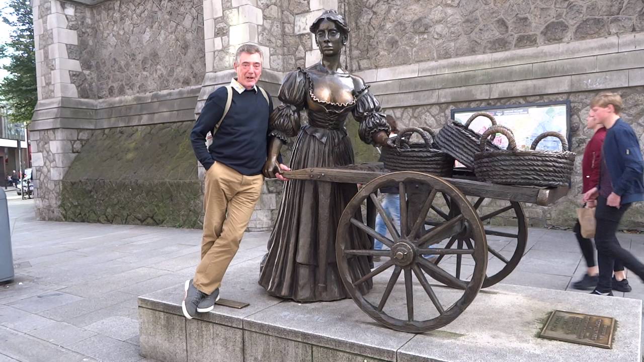 Molly Malone Sing-along Dublin Sept 2016