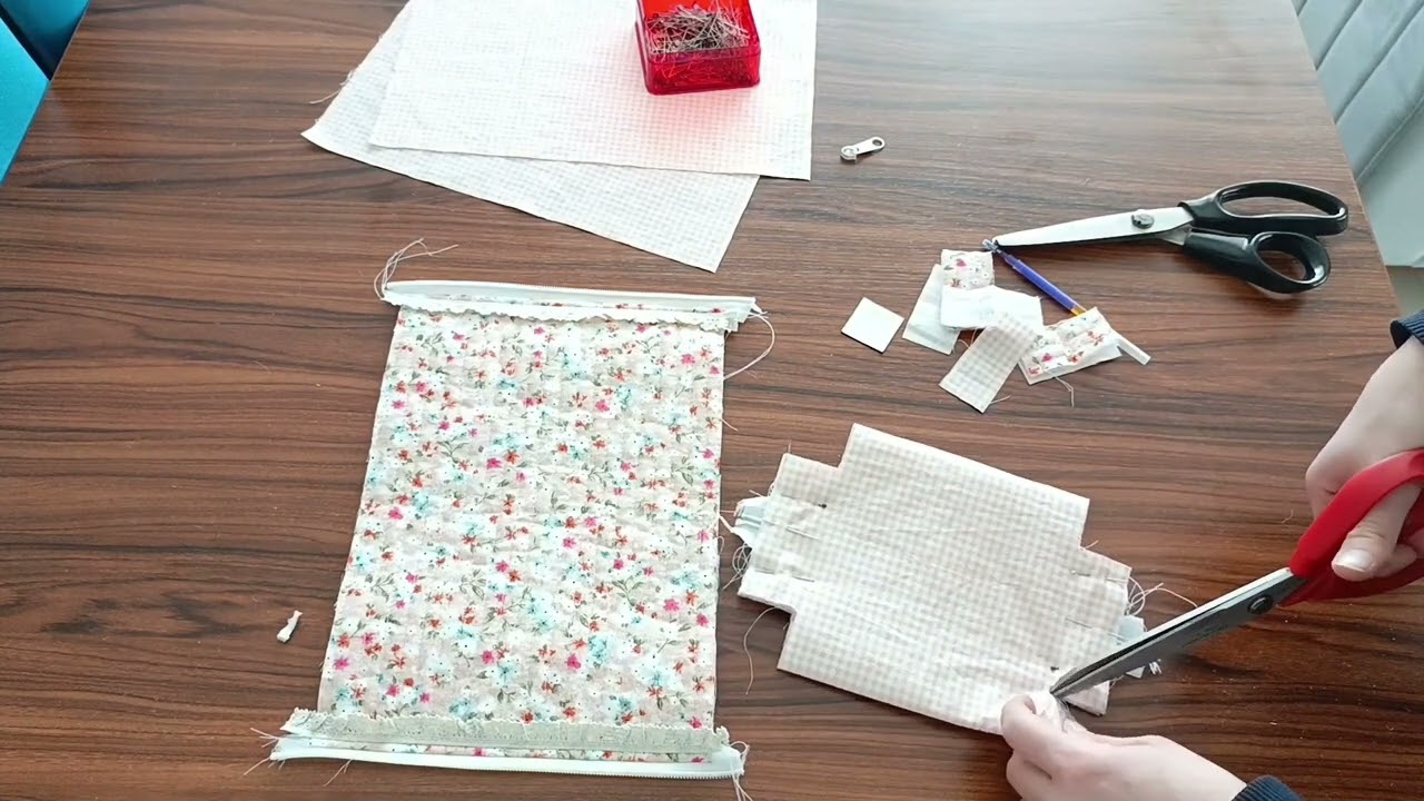 makyaj çantası dikimi, minik makyaj çantası, çanta dikimi, kolay çanta dikimi
