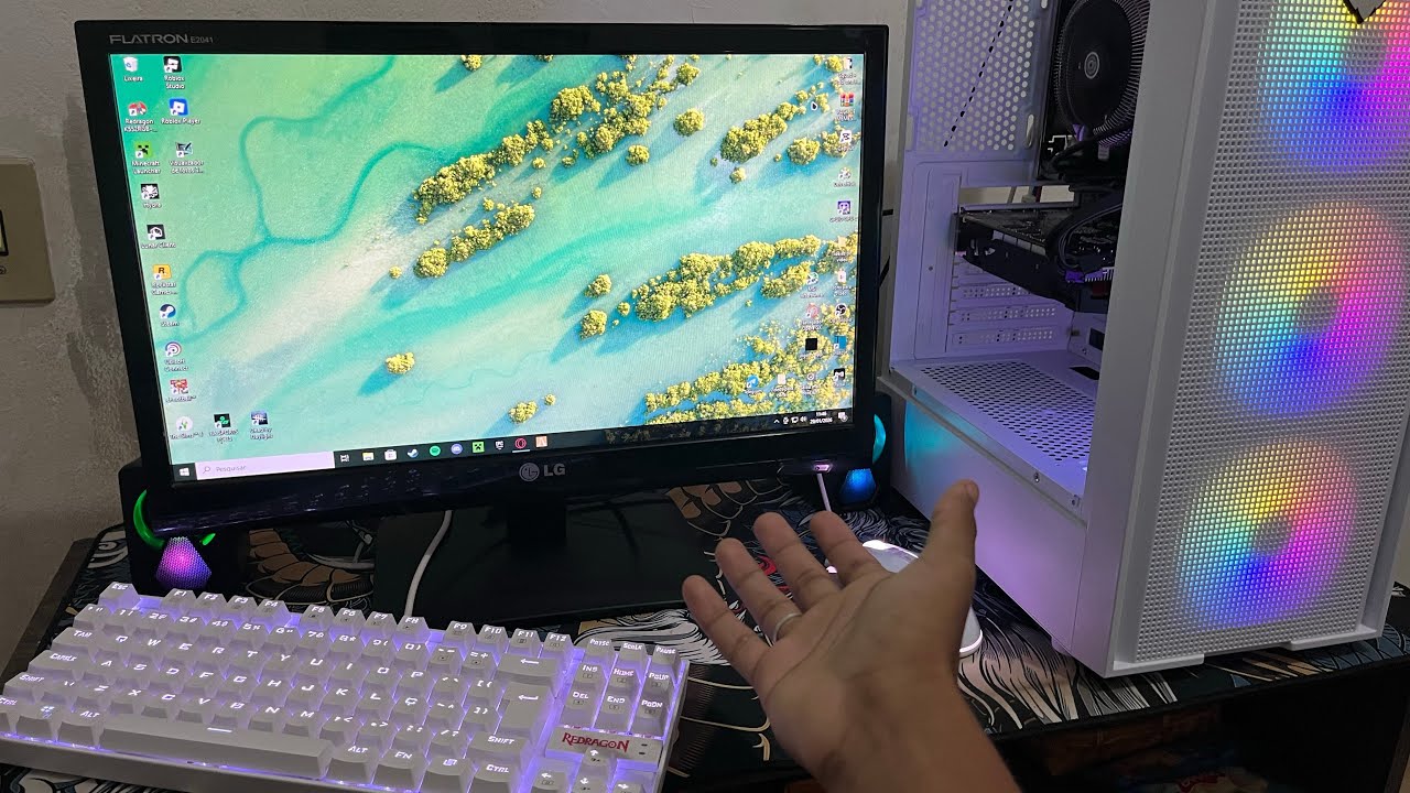 FINAMENTE COMPREI O MONITOR DO PC DE 700$REAIS