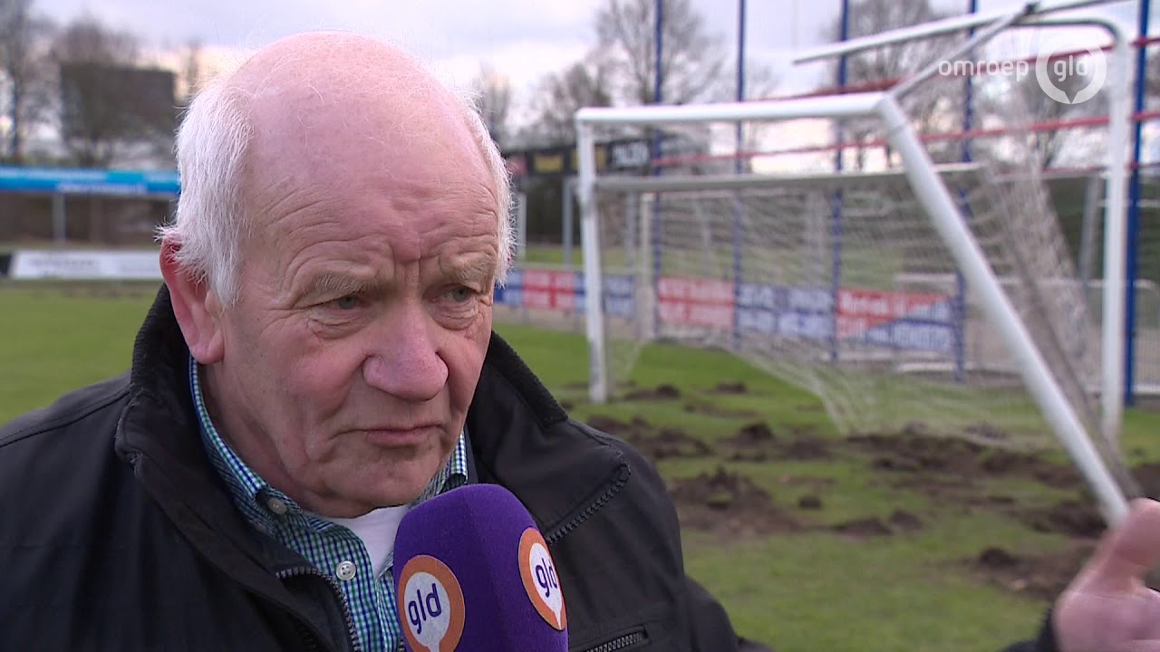 Voetbalvelden SV Hatert aan gort door vernieling