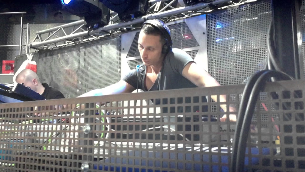 Akos Wex@The Etiket w/Black Asteroid X Axel Karakasis