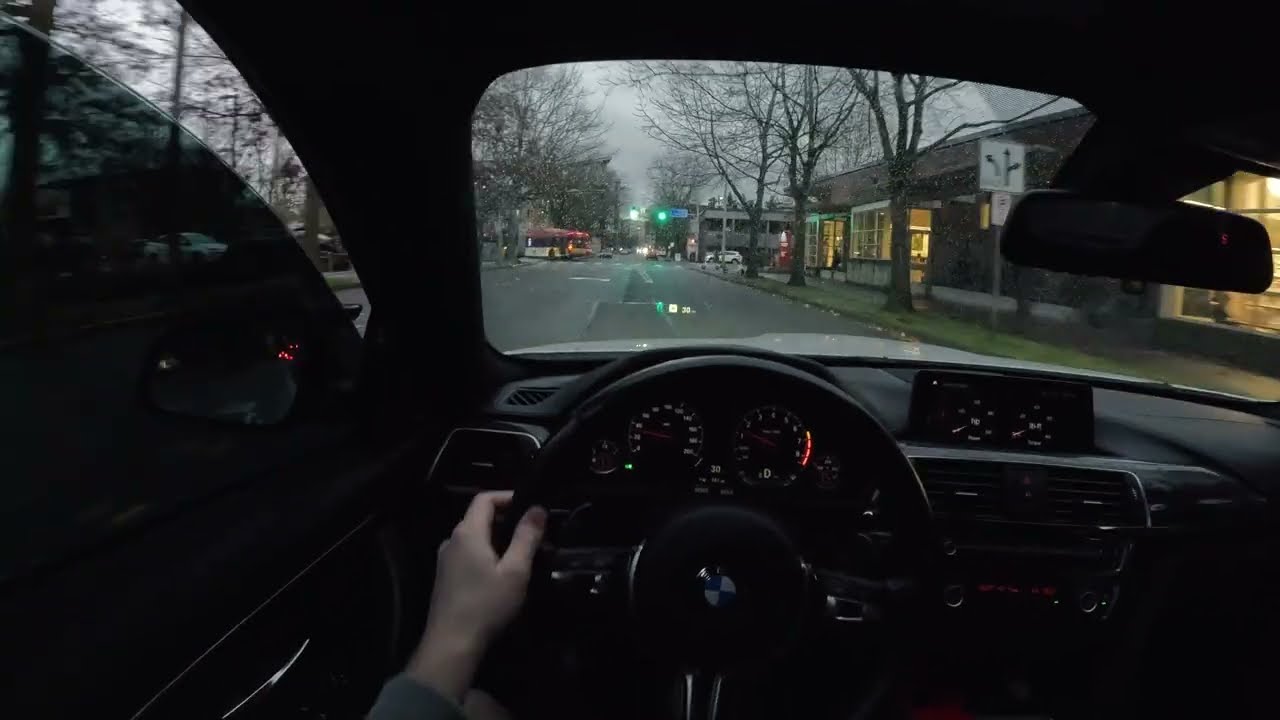 Поездка от первого лица в дождливый день | BMW F82 M4 | Городская поездка (4K)