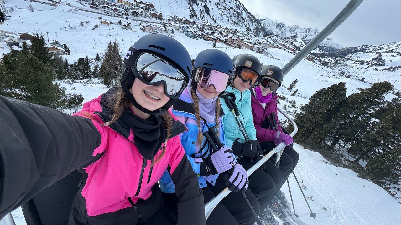 VLOG 2 - FIRST DAY SKIING ⛷️ 🇦🇹