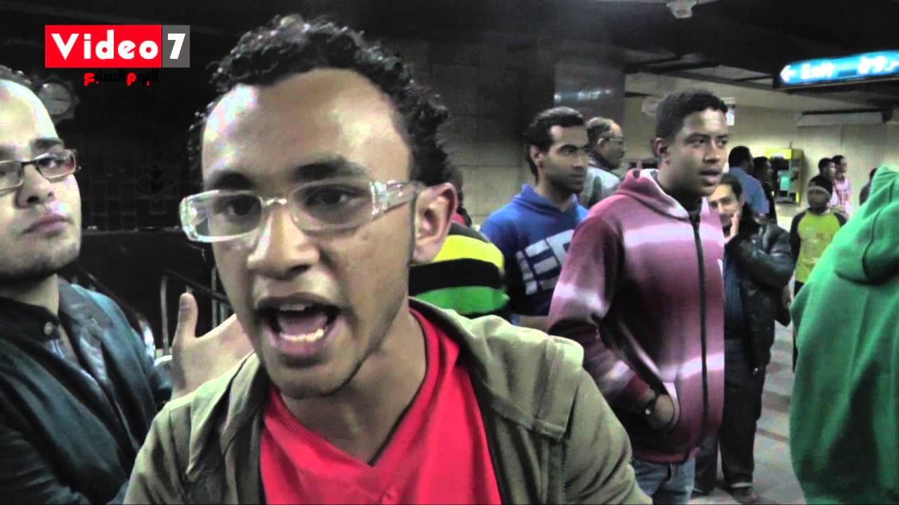 معتصمو التحرير يغلقون نوافذ بيع تذاكر المترو بالسادات