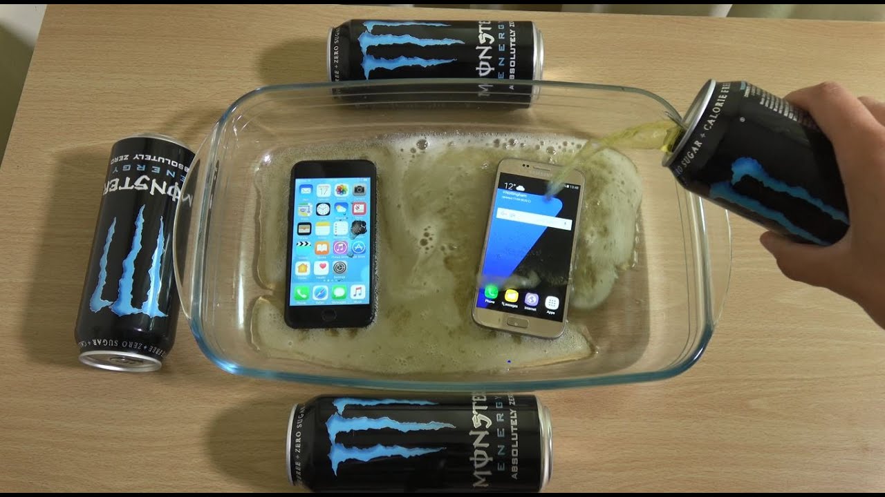 iPhone 7 vs Samsung Galaxy S7 - Monster Soda Test! (4K)