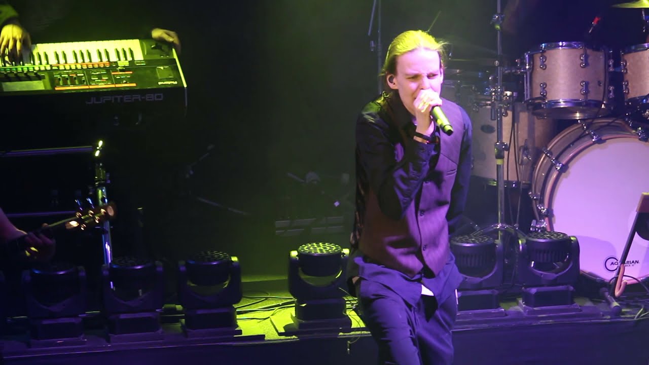ARI KOIVUNEN - Ensimmäinen joulu / Raskasta Joulua / Viking Grace 27.12.2014