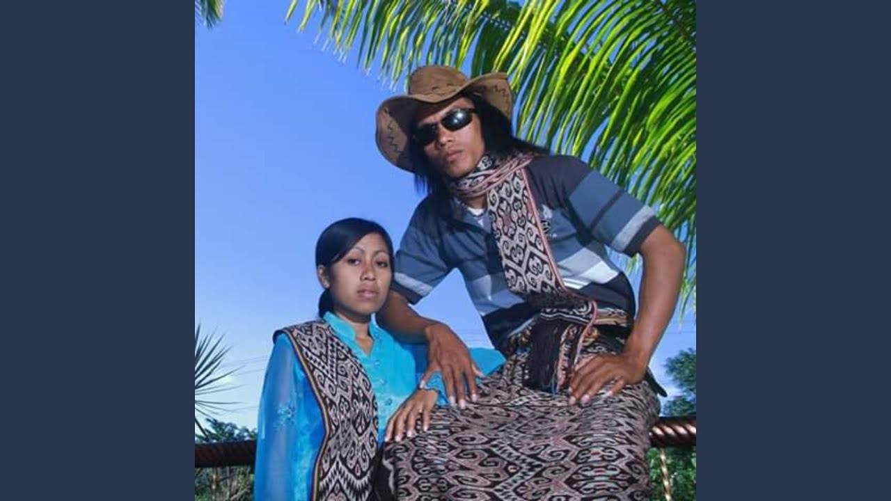 Ina Susun Dadobe (feat. Rina Bere)
