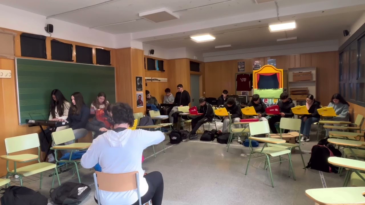 Highway to hell interpretado por el grupo 3Eso F