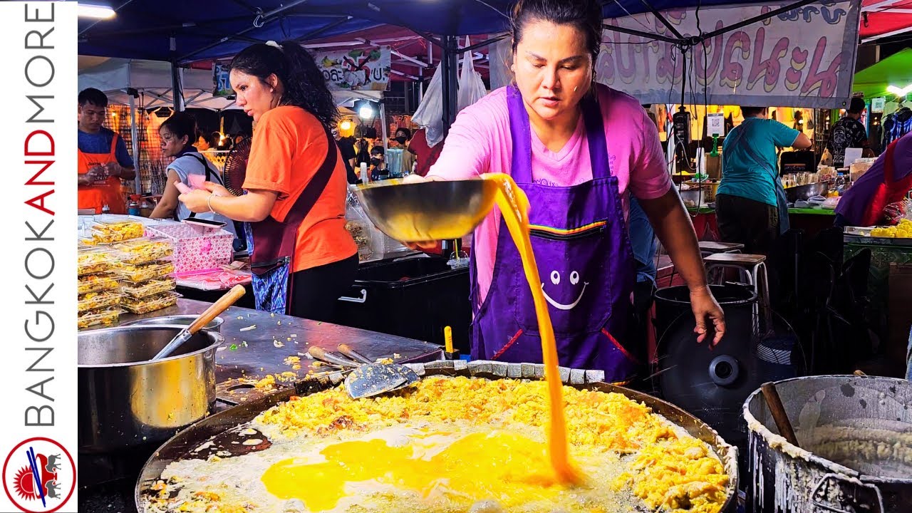 Top WALKING STREET in Thailand - Cold Drinks and YUMMY FOOD