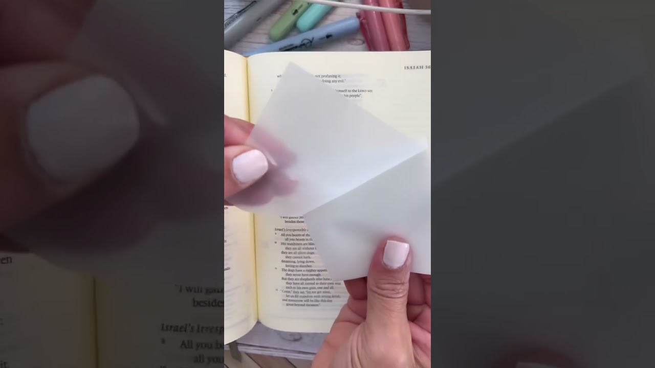 How to UN-mark your Bible using transparent sticky notes! #biblestudytips