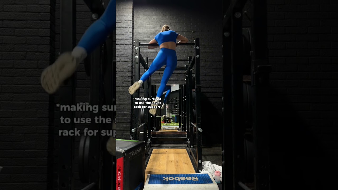 I love being able to do difficult things 🥹 #sheshowsup #gymgirl #gymvlog #muscleup #strongwomen
