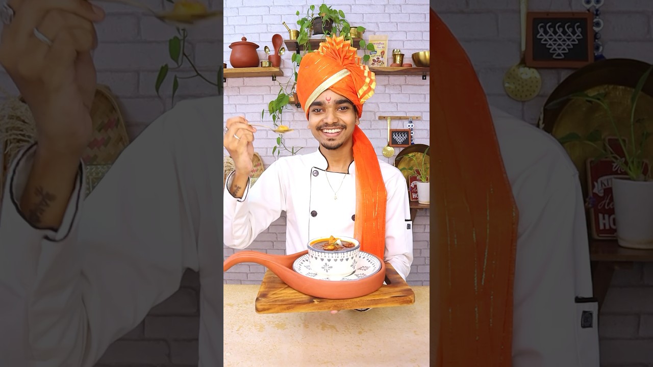 अशा पध्दतीने बनवा बटाटा रस्सा भाजी😍 नक्की ट्राय करा #shorts #youtubeshorts #recipe #marathi #viral