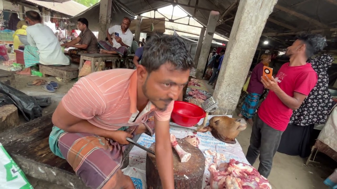 গরুর পায়া কাটা দেখছেন