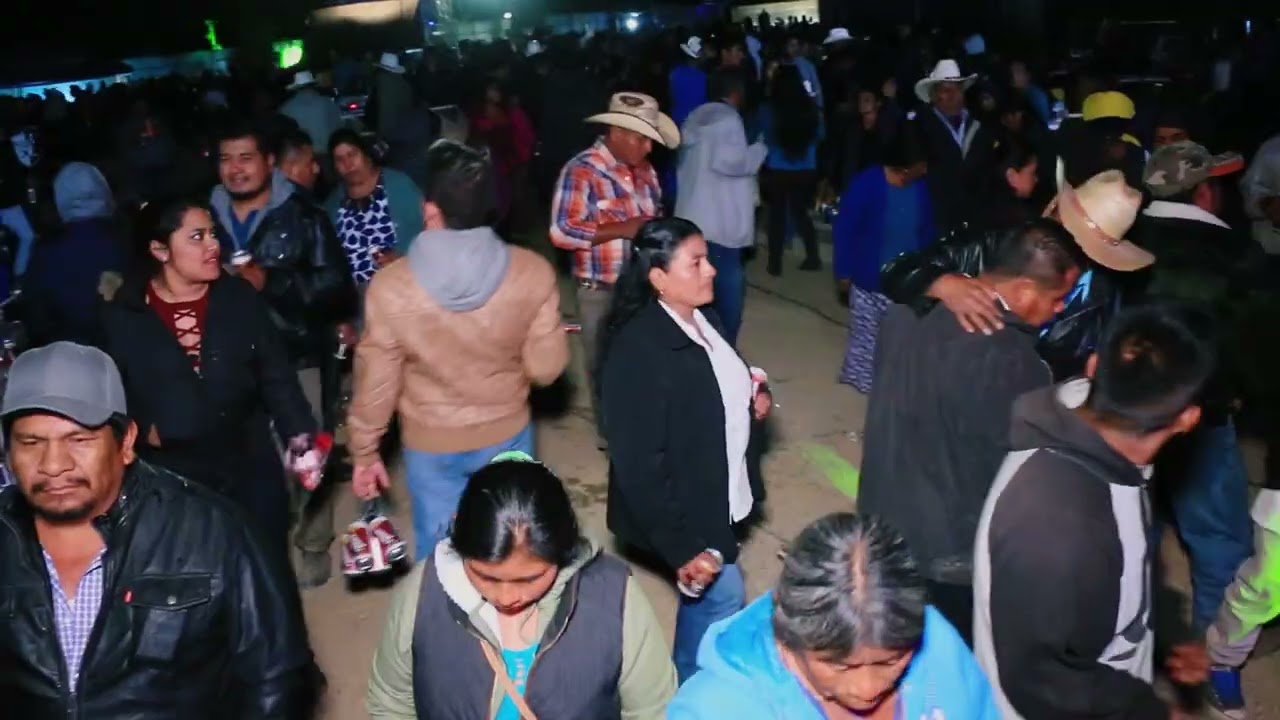 GRUPO SOBERANO DE TIERRA MIXTECA FIESTA PATRONAL SAN MARTIN PERAS 2017