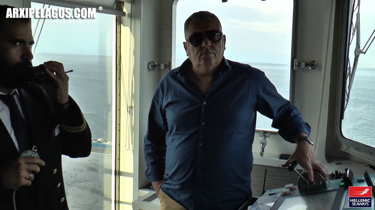 NISSOS SAMOS  (Ro-Ro/Passenger Ship) departure from Mytilene port island (Greece)
