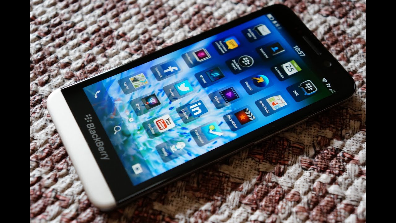 Обзор BlackBerry Z30 ч1: дизайн, игры, тесты, камера, звук