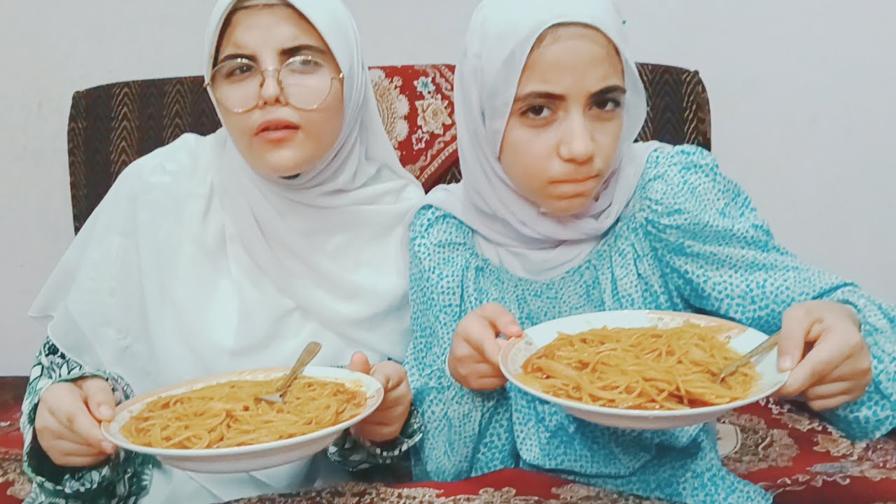 تحدى الاندومي البيتى ضد الاندومي الجاهز تفتكروا مين يكسب 🔥🤔