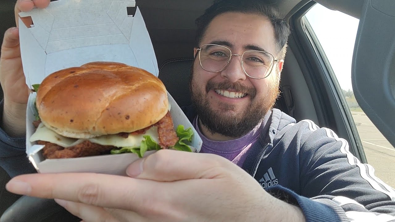 Chick-fil-A NEW Jalapeño Ranch Spicy Chicken Club Sandwich REVIEW 
