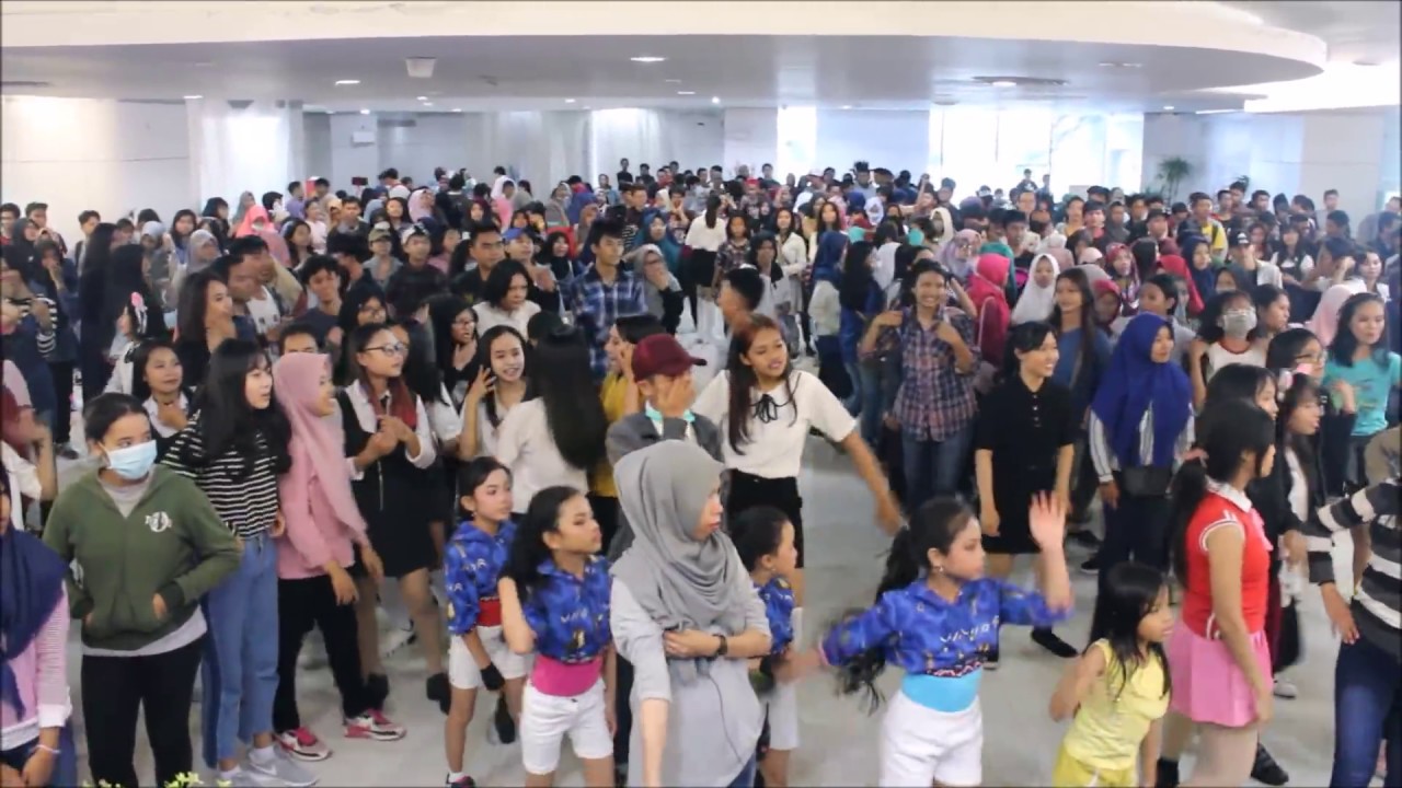 KPOP RANDOM DANCE COVER, MAKASSAR VERSION, INDONES
