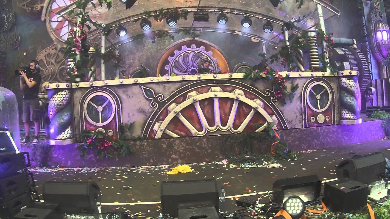 Tomorrowland 2014 - We2 - Avicii