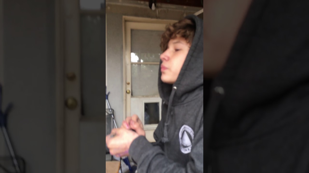 How to smoke weed like a boss